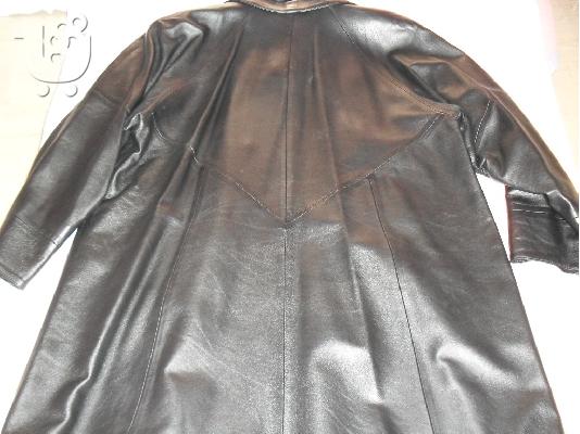 PoulaTo: Δερματινο μαυρο παλτο XL